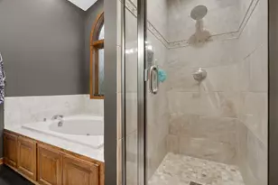 2577 Spirit Dr E, North Saint Paul, MN 55109 - Photo 30