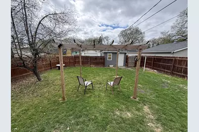 1518 Broadway N, Fargo, ND 58102 - Photo 2