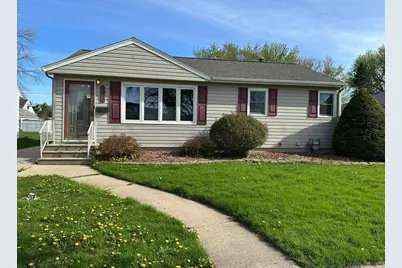 1611 4th Avenue SE, Austin, MN 55912 - Photo 1