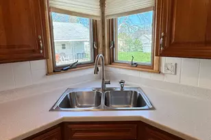1611 4th Ave SE, Austin, MN 55912 - Photo 8