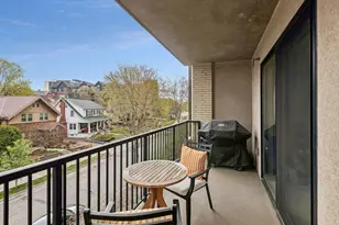 317 Groveland Ave, Minneapolis, MN 55403 - Photo 14