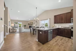 18192 Hartlin Ave, Lakeville, MN 55044 - Photo 22