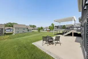 18192 Hartlin Ave, Lakeville, MN 55044 - Photo 42