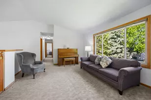 16105 Inglewood Dr, Lakeville, MN 55044 - Photo 4