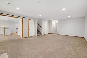1788 Switchgrass Ct, Shakopee, MN 55379 - Photo 24