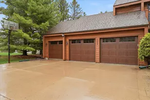 151 King Hill Rd, Golden Valley, MN 55416 - Photo 2