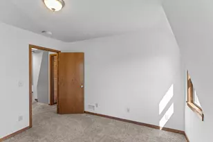 105 1st St S, Elysian, MN 56028 - Photo 16