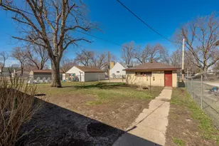 709 Shakopee Ave E, Shakopee, MN 55379 - Photo 30