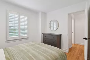 129 Chicago Ave N, Wayzata, MN 55391 - Photo 22