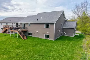 862 Portsmith Dr NW, Rochester, MN 55901 - Photo 6