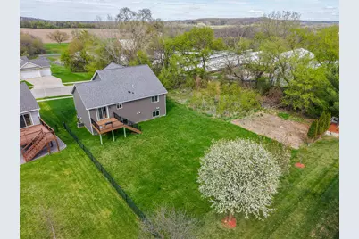 862 Portsmith Drive NW, Rochester, MN 55901 - Photo 8