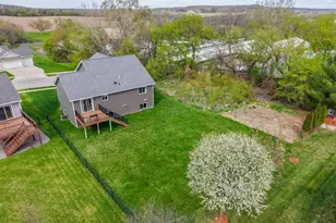 862 Portsmith Dr NW, Rochester, MN 55901 - Photo 8