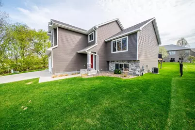 862 Portsmith Drive NW, Rochester, MN 55901 - Photo 4