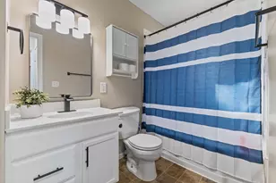 1988 Memory Ln, North Saint Paul, MN 55109 - Photo 20