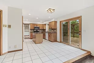 4441 Hillvale Ave N, Oakdale, MN 55128 - Photo 14