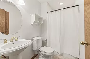 4441 Hillvale Ave N, Oakdale, MN 55128 - Photo 36