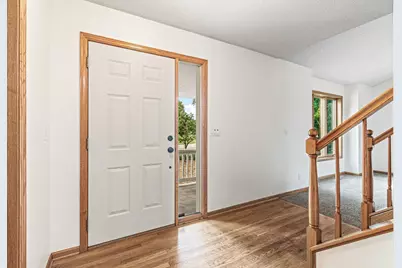 4441 Hillvale Avenue N, Oakdale, MN 55128 - Photo 8