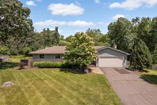 2080 Kelly Dr, Golden Valley, MN 55427 - Photo 6