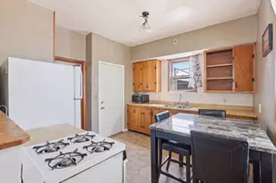 918 18 1/2 Ave NE, Minneapolis, MN 55418 - Photo 4