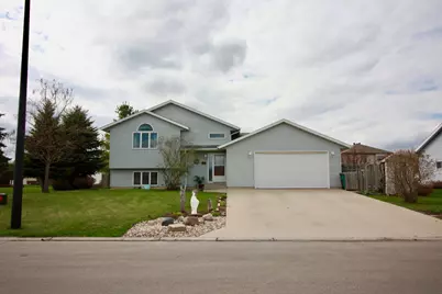 301 15th Street N, Breckenridge, MN 56520 - Photo 2
