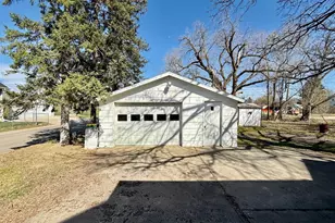 404 2nd St S, Wahpeton,  58075 - Photo 26