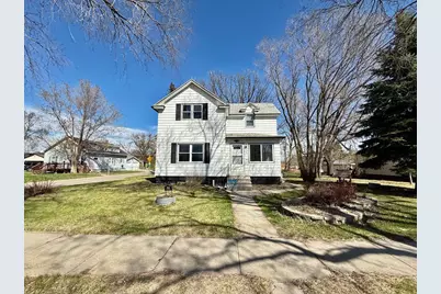 404 2nd Street S, Wahpeton,  58075 - Photo 2