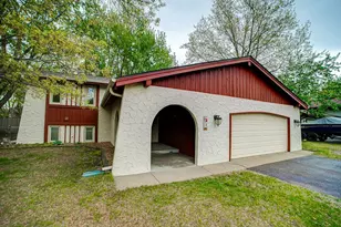 9721 Austin St NE, Blaine, MN 55014 - Photo 2