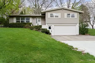 2115 Linn Dr, Owatonna, MN 55060 - Photo 1