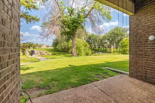1577 Millpond Ct, Chaska, MN 55318 - Photo 8