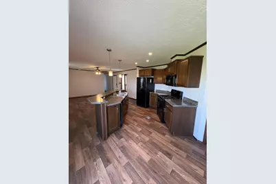 409 N Silver Street, Wykoff, MN 55990 - Photo 6