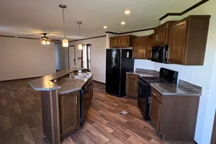 409 N Silver St, Wykoff, MN 55990 - Photo 6