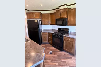 409 N Silver Street, Wykoff, MN 55990 - Photo 8
