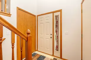 1105 Apgar St S, Shakopee, MN 55379 - Photo 4