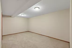 10001 Colorado Ln N, Brooklyn Park, MN 55445 - Photo 20