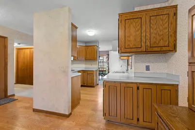 6512 Upper 23rd Street N, Oakdale, MN 55128 - Photo 16