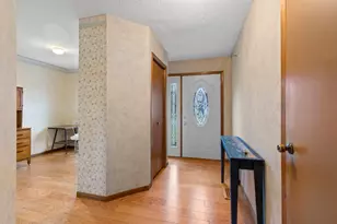 6512 Upper 23rd St N, Oakdale, MN 55128 - Photo 4