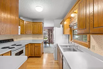 6512 Upper 23rd Street N, Oakdale, MN 55128 - Photo 12