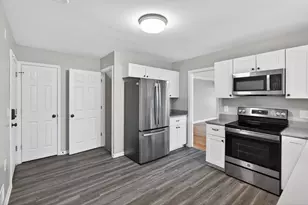 3901 Lake Dr Ave N, Robbinsdale, MN 55422 - Photo 10