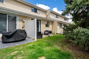 3235 Hill Ridge Dr, Eagan, MN 55121 - Photo 32