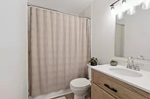 3235 Hill Ridge Dr, Eagan, MN 55121 - Photo 18