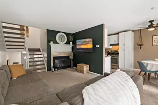 3235 Hill Ridge Dr, Eagan, MN 55121 - Photo 2
