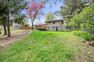 961 Oakwood Dr, New Brighton, MN 55112 - Photo 22