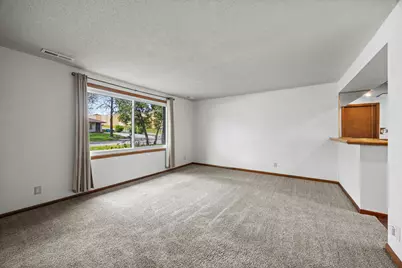 961 Oakwood Drive, New Brighton, MN 55112 - Photo 4
