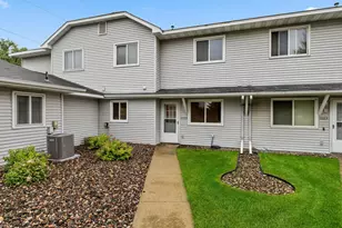 11105 Drake St NW, Coon Rapids, MN 55433 - Photo 2