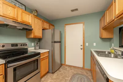 2009 Southcross Drive W #903, Burnsville, MN 55306 - Photo 6