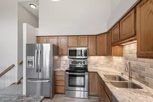 12548 Parkwood Dr, Burnsville, MN 55337 - Photo 12