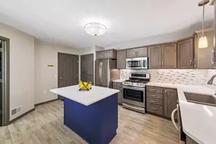 2157 Boulder Pointe, Shakopee, MN 55379 - Photo 8
