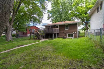 1557 Dale Street N, Saint Paul, MN 55117 - Photo 22