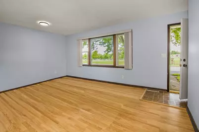 1557 Dale Street N, Saint Paul, MN 55117 - Photo 2