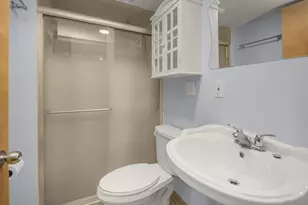 1557 Dale St N, Saint Paul, MN 55117 - Photo 16